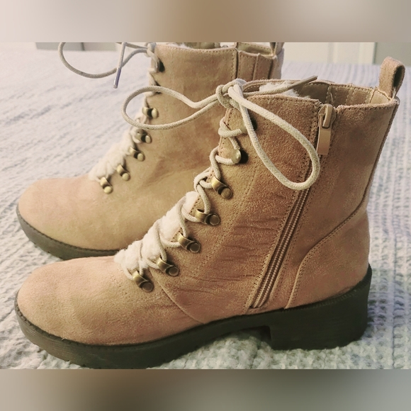 ROCK AND CANDY BY ZIGI COMBAT BOOTS - Picture 8 of 12